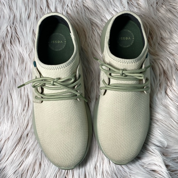 VESSI Everyday Classic Safari Green Waterproof Lightweight Sneaker Womens 11 - Picture 3 of 10